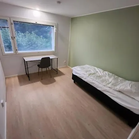 Cozy And Quiet פורי